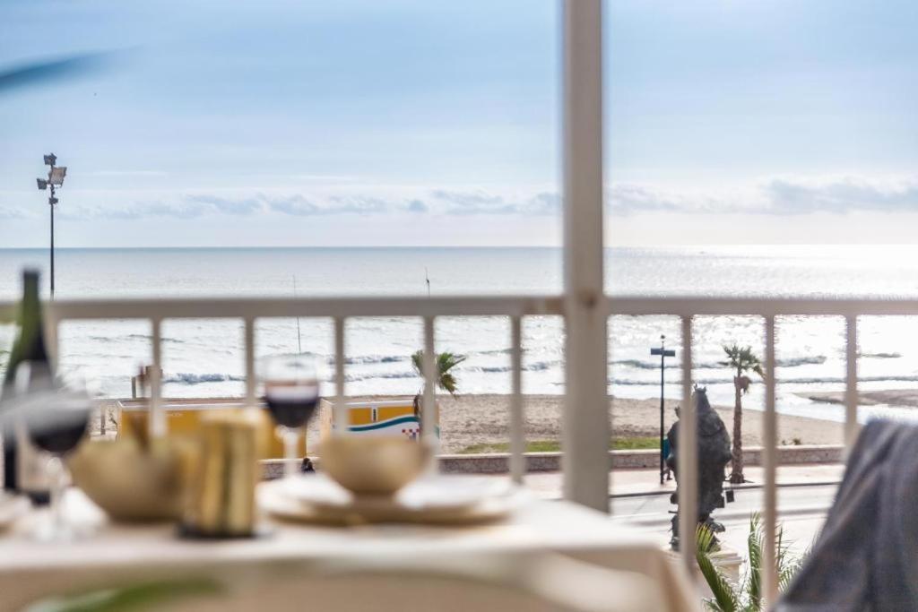 Seaside Boutique Apartment フエンヒロラ エクステリア 写真